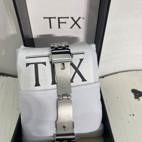 NIB TFX by Bulova womens watch - working battery - Picture 4 of 5